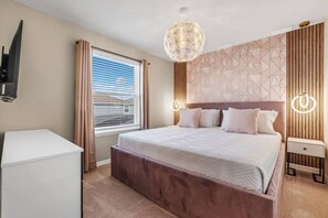 10 Schlafzimmer, Bügeleisen/Bügelbrett, Reisekinderbett, WLAN