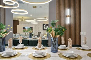 Dining - 3025 Mahalo · NEW Villa Windsor Island Resort by Disney Pool&Spa (Davenport)