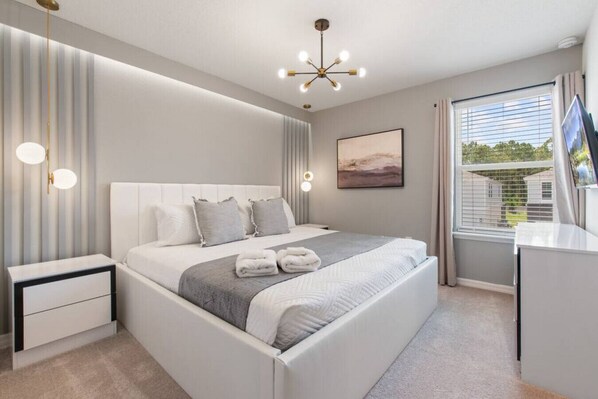 10 makuuhuonetta, silitysrauta/-lauta, vauvan matkasänky, Wi-Fi