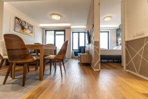 Appartamento Business | Area soggiorno | TV a schermo piatto