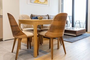 Appartement Affaires | Coin séjour | Télévision à écran plat