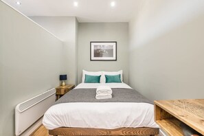 1 bedroom, desk, iron/ironing board, WiFi