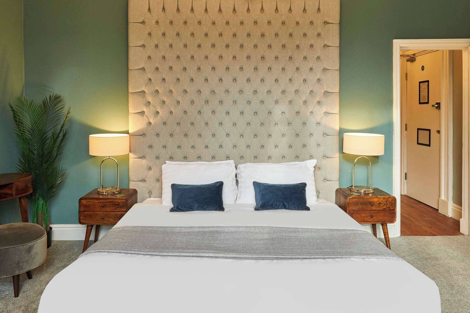 The Falkner Quarters, Liverpool - Host & Stay