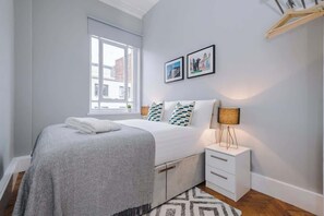 2 bedrooms, iron/ironing board, bed sheets - Host & Stay | The Bank Apartment (Liverpool)