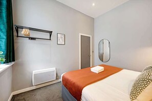 1 bedroom, iron/ironing board, WiFi, bed sheets - Host & Stay | Halifax House II (Liverpool)