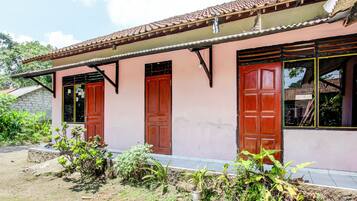 Fachada de la propiedad