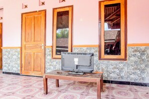 Reception - Hotel O Pondok Wisata Sekar KemuningNearWonogondang Camp ( Bumi Perkemahan Wonogondang ) (Cangkringan)