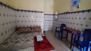 Deluxe Double Room | Desk, laptop workspace, free WiFi, bed sheets