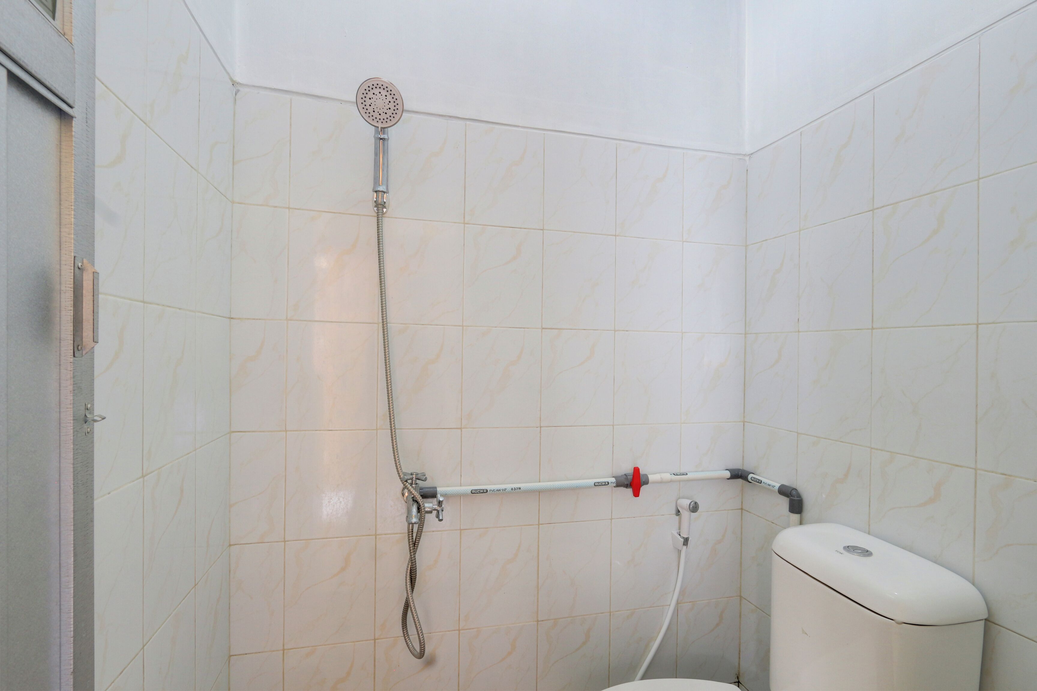 Deluxe Double Room | Bathroom | Shower, towels