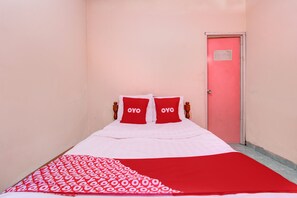 Standard Double Room | Desk, laptop workspace, free WiFi, bed sheets - Hotel O Pondok Wisata Sekar KemuningNearWonogondang Camp ( Bumi Perkemahan Wonogondang ) (Cangkringan)