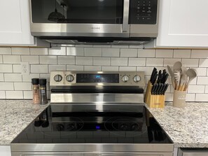 Private kitchen - Farmhouse styled, pet friendly home close to everything!  (Wilmington)