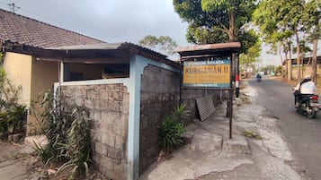 Façana frontal de l'allotjament