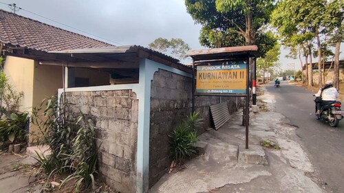 Hotel O Pondok Wisata Kurniawan 2NearWonogondang Camp ( Bumi Perkemahan Wonogondang )