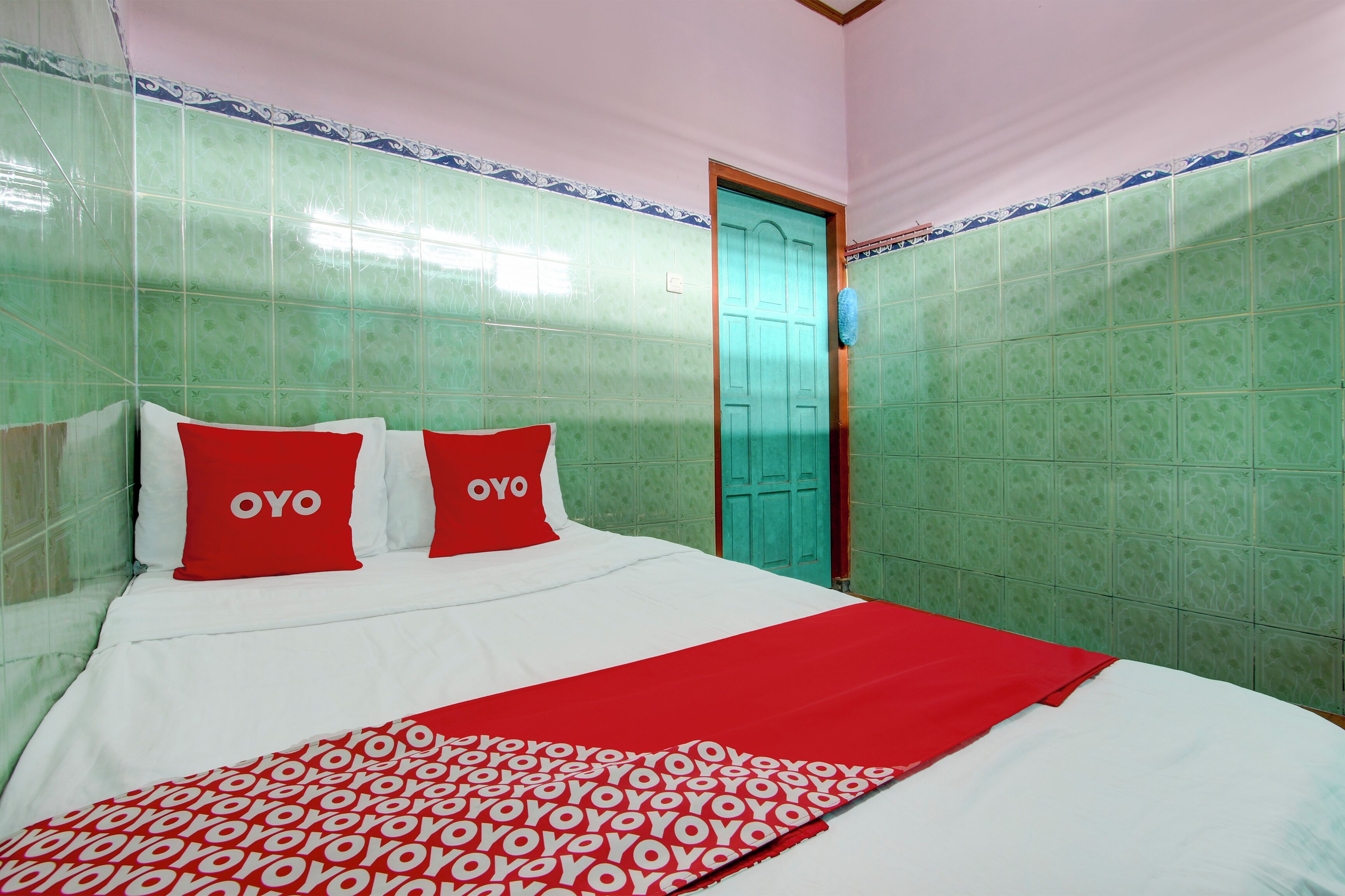Deluxe Double Room | Laptop workspace, free WiFi, bed sheets