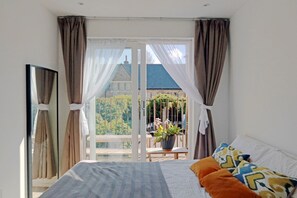 2 quartos, ferros/tábuas de passar roupa, Wi-Fi, roupa de cama