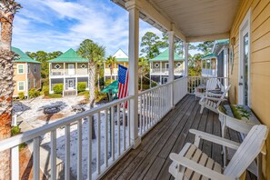 Property grounds - Paradise Found: Vacation Home Oasis with Amazing Pool, Beach within Reach (Pensacola)