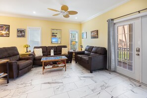 TV, DVD player, stereo - Paradise Found: Vacation Home Oasis with Amazing Pool, Beach within Reach (Pensacola)