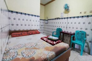 Deluxe Double Room | Laptop workspace, free WiFi, bed sheets - Hotel O Pondok Wisata Sri MulyoNearSultan Agung Stadium Bantul (Cangkringan)