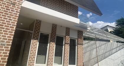 Hotel O Penginapan Fauziah Syariah Near Mesjid Taqwa Mamminasae