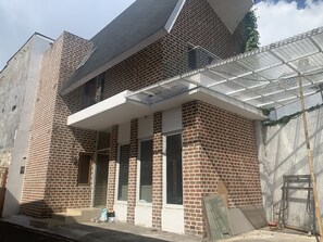 Front of property - Hotel O Penginapan Fauziah Syariah Near Mesjid Taqwa Mamminasae (Pinrang)