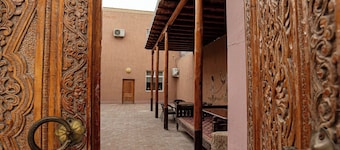 Caravan Boutique Inn