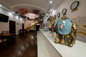 Interior entrance - Caravan Boutique Inn (Khiva)