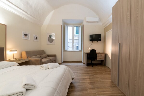 1 bedroom, iron/ironing board, free WiFi, bed sheets - Villari 48 Apartment - Appartamento 1 (Naples)