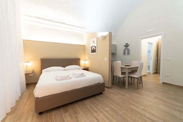 1 bedroom, iron/ironing board, free WiFi, bed sheets