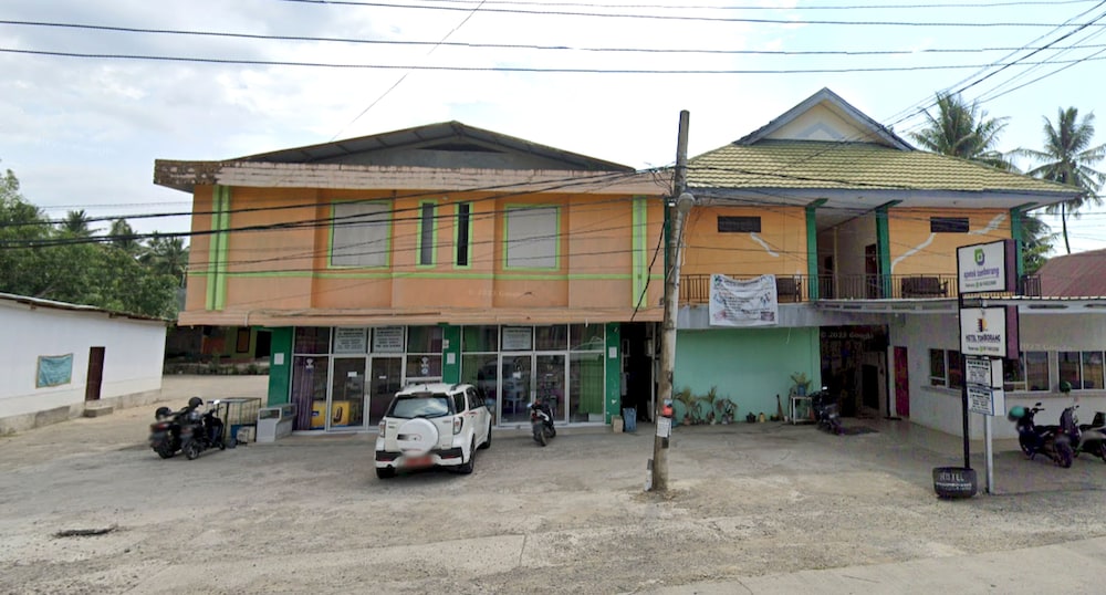 Hotel Tomborang image