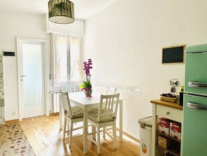 Dining - Daphne's House - Cozy & Lovely Apartment (Firenze)