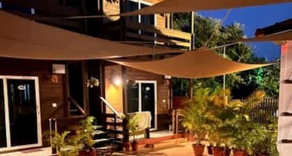 5 mins walk from the beach