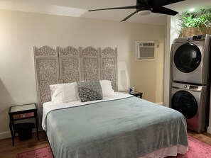 2 habitaciones, tabla de planchar con plancha, wifi y ropa de cama