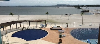 Golden Lake Residence III