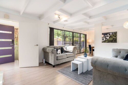 4BR/2BA House Nestled in a Quiet Spot in Dickson