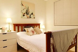 2 室のベッドルーム、デスク、アイロン / アイロン台、WiFi (無料)