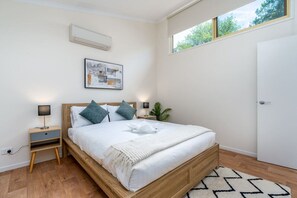 1 Schlafzimmer, Schreibtisch, Bügeleisen/Bügelbrett, kostenloses WLAN