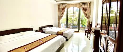 Deluxe Quadruple Room | Soundproofing, wheelchair access