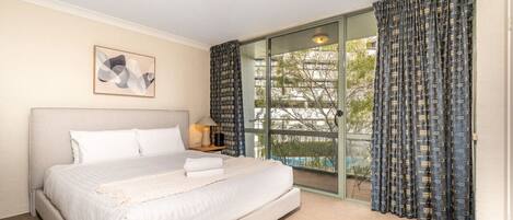 2 Schlafzimmer, Schreibtisch, Bügeleisen/Bügelbrett, WLAN