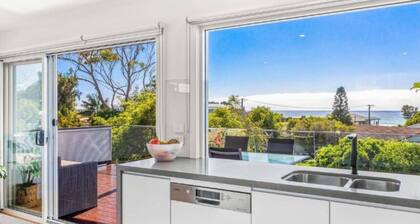 New to VRBO: Lavish Home 4mins to the beach Pet- Friendly House