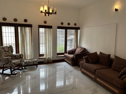 Conveniently located house in the heart of the city.