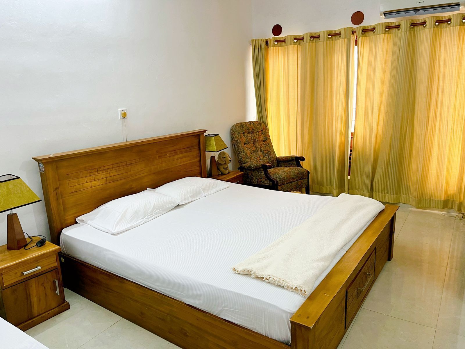 5 soverom, strykejern/-brett, wi-fi og sengetøy