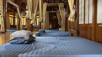 Dormitório compartilhado tradicional, para não fumantes, banheiro compartilhado | Roupas de cama antialérgicas, edredons de pluma