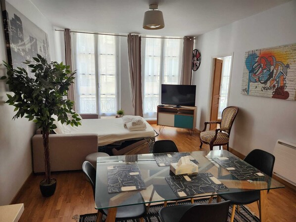 3 soverom, strykejern/-brett, wi-fi og sengetøy