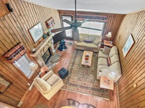 Smart TV, fireplace, DVD player