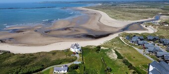 Modern en-suite room in country Pub/Restaurant (3) - Pass the Keys