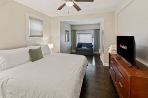 2 Schlafzimmer, Schreibtisch, Bügeleisen/Bügelbrett, kostenloses WLAN