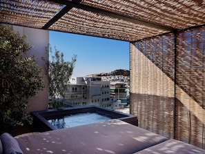 Acropolis View Penthouse Suite Outdoor Jetted Tub | Jetted bathtub