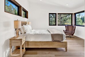 4 bedrooms, desk, iron/ironing board, free WiFi - Moonlight Ridge at Suncadia (Cle Elum)