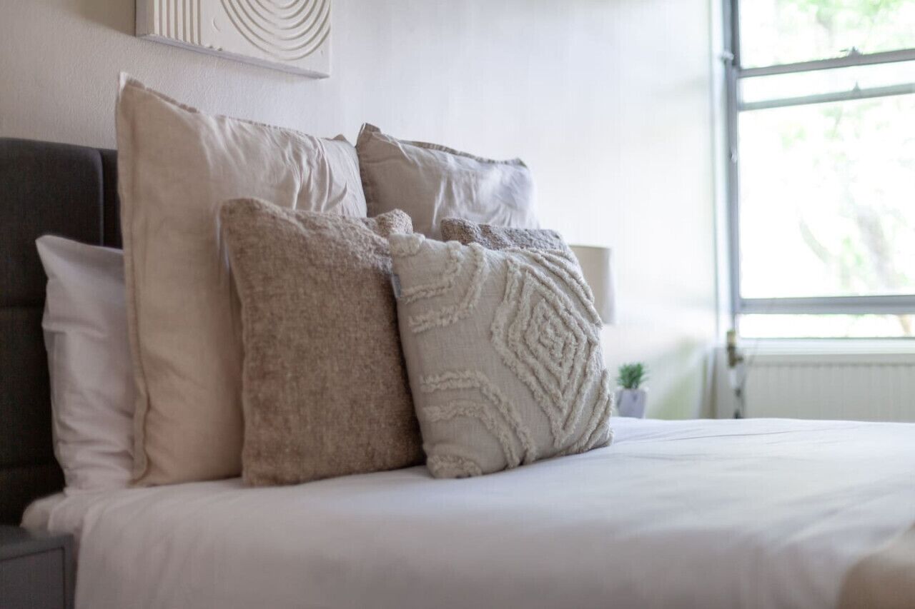 3 dormitorios, tabla de planchar con plancha, wifi gratis y ropa de cama