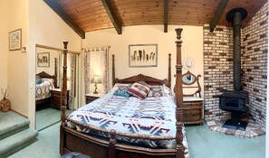 4 habitaciones, tabla de planchar con plancha, wifi y ropa de cama